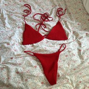 Textured red Frankie’s Bikini set